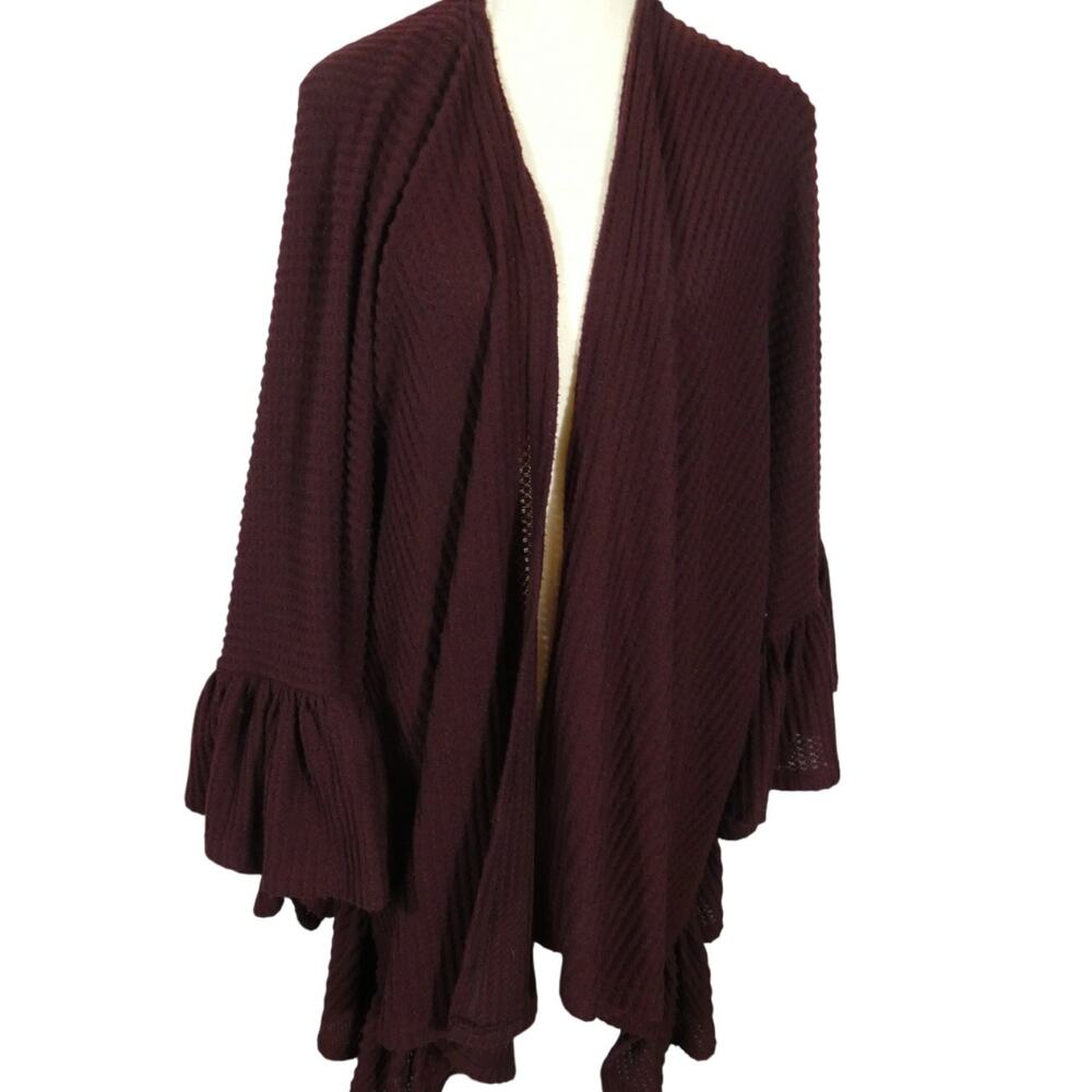 Blu Ivy Women's S/M Open Ruffle Cardigan Oversized Chunky Knit Hipster
